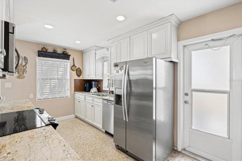 Casa en venta en Bradenton, Florida, 2 dormitorios, 93.65 m2 № 1602000 - foto 15