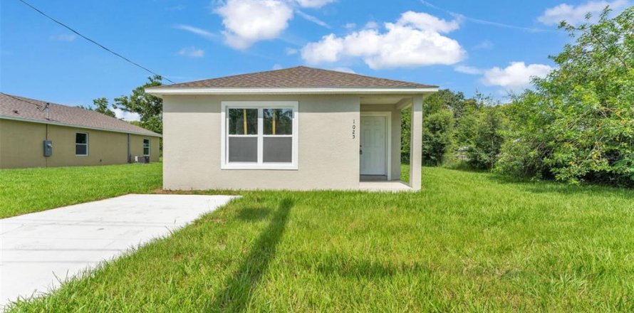 House in Lakeland, Florida 3 bedrooms, 116.96 sq.m. № 1808240