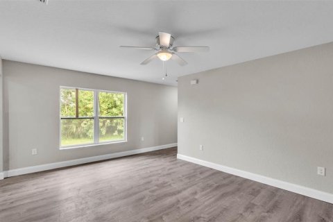 House in Lakeland, Florida 3 bedrooms, 116.96 sq.m. № 1808240 - photo 5