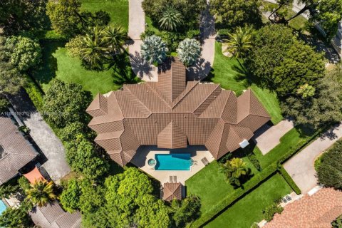 Villa ou maison à vendre à Pinecrest, Floride: 5 chambres, 455.78 m2 № 1925497 - photo 12