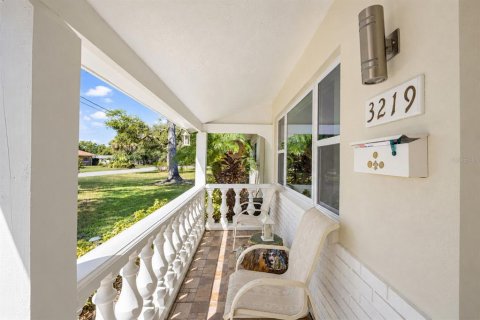 Villa ou maison à vendre à Saint Petersburg, Floride: 3 chambres, 183.76 m2 № 2429317 - photo 6