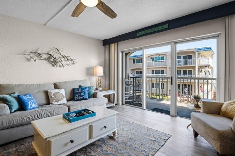 Condominio en alquiler en New Smyrna Beach, Florida, 2 dormitorios, 93.83 m2 № 1417905 - foto 4
