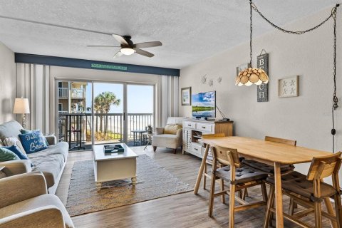Condominio en alquiler en New Smyrna Beach, Florida, 2 dormitorios, 93.83 m2 № 1417905 - foto 2
