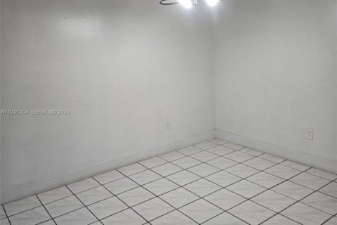 Купить таунхаус в Хайалиа, Флорида 3 спальни, 133.78м2, № 1989645 - фото 26