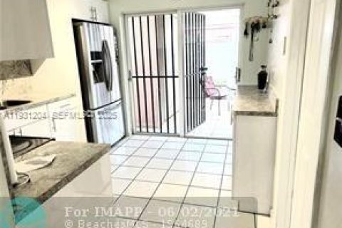 Купить таунхаус в Хайалиа, Флорида 3 спальни, 133.78м2, № 1989645 - фото 8