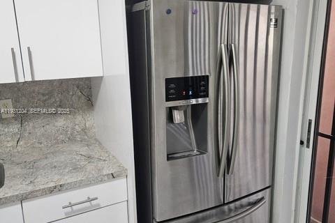 Купить таунхаус в Хайалиа, Флорида 3 спальни, 133.78м2, № 1989645 - фото 6