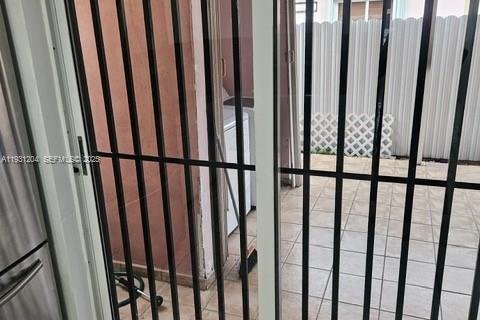 Купить таунхаус в Хайалиа, Флорида 3 спальни, 133.78м2, № 1989645 - фото 10