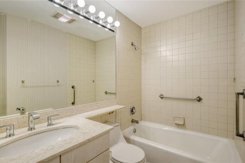 Купить кондоминиум в Лонгбоут-Ки, Флорида 9 комнат, 271.74м2, № 1907315 - фото 29