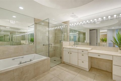 Купить кондоминиум в Лонгбоут-Ки, Флорида 9 комнат, 271.74м2, № 1907315 - фото 24