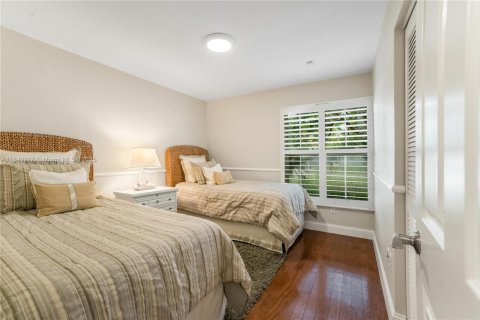 House in Miami, Florida 3 bedrooms, 165.92 sq.m. № 1836637 - photo 21