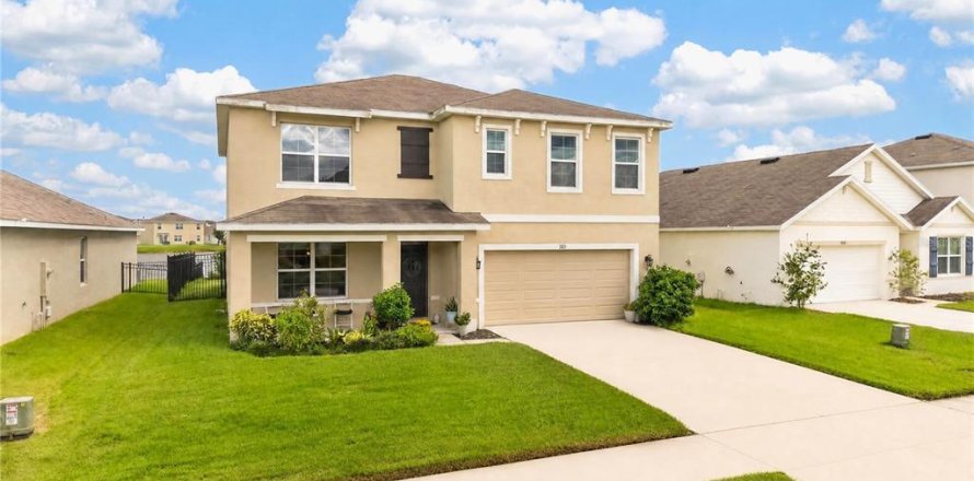 Casa en Odessa, Florida 5 dormitorios, 242.01 m2 № 2358847