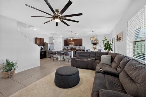 Casa en venta en Odessa, Florida, 5 dormitorios, 242.01 m2 № 2358847 - foto 9