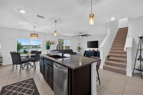 Casa en venta en Odessa, Florida, 5 dormitorios, 242.01 m2 № 2358847 - foto 8