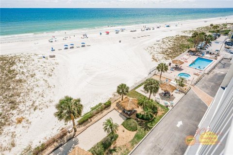 Copropriété à vendre à Madeira Beach, Floride: 2 chambres, 111.48 m2 № 1882772 - photo 21
