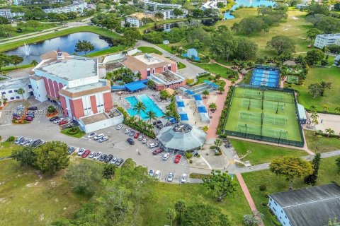 Condominio en venta en Deerfield Beach, Florida, 1 dormitorio, 68.56 m2 № 1991002 - foto 24