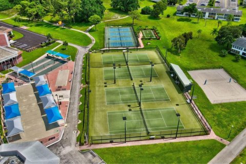 Condo in Deerfield Beach, Florida, 1 bedroom  № 1991002 - photo 6