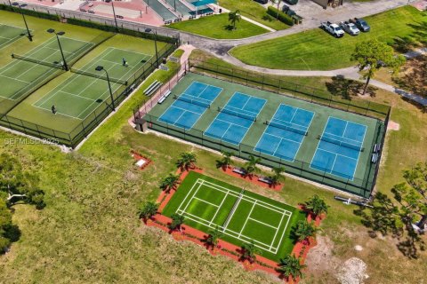 Condo in Deerfield Beach, Florida, 1 bedroom  № 1991002 - photo 7