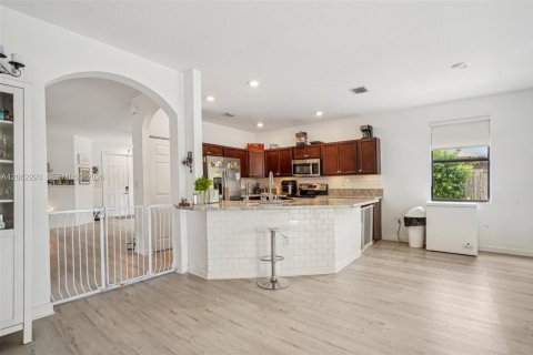 House in Homestead, Florida 4 bedrooms, 244.33 sq.m. № 2244483 - photo 26