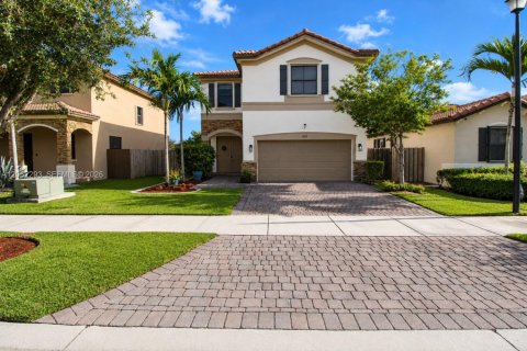 House in Homestead, Florida 4 bedrooms, 244.33 sq.m. № 2244483 - photo 6