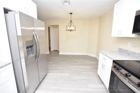 Appartement à louer à Lakeland, Floride: 3 chambres, 102.94 m2 № 2389011 - photo 6