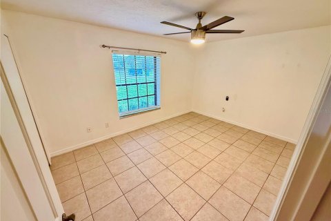 Casa en venta en Deltona, Florida, 3 dormitorios, 163.14 m2 № 2157117 - foto 24