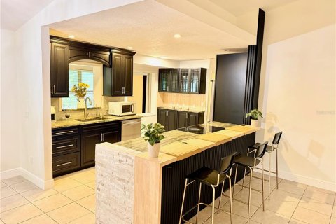 Casa en venta en Deltona, Florida, 3 dormitorios, 163.14 m2 № 2157117 - foto 12