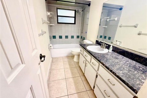 Casa en venta en Deltona, Florida, 3 dormitorios, 163.14 m2 № 2157117 - foto 29
