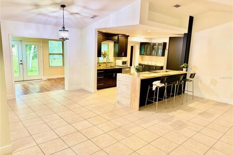 Casa en venta en Deltona, Florida, 3 dormitorios, 163.14 m2 № 2157117 - foto 7