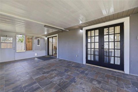 House in PORT ST. JOHN in Cocoa, Florida 3 bedrooms, 135.27 sq.m. № 2166632 - photo 27