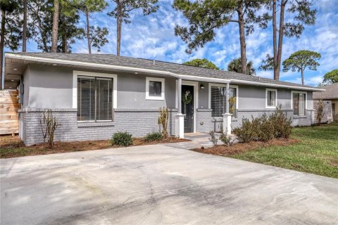 House in PORT ST. JOHN in Cocoa, Florida 3 bedrooms, 135.27 sq.m. № 2166632 - photo 4