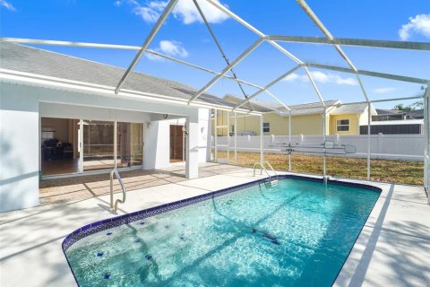 House in Hudson, Florida 3 bedrooms, 159.51 sq.m. № 2092115 - photo 17