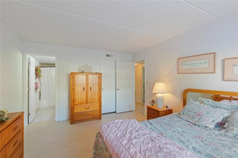 Condominio en venta en Largo, Florida, 2 dormitorios, 106.93 m2 № 2113600 - foto 22
