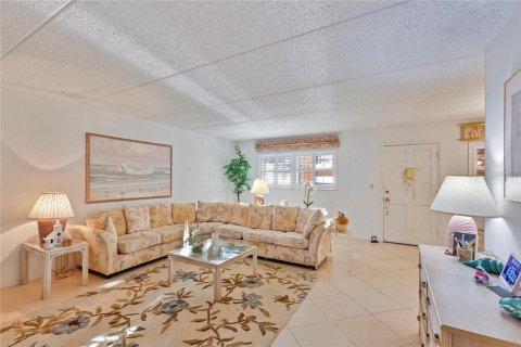 Condominio en venta en Largo, Florida, 2 dormitorios, 106.93 m2 № 2113600 - foto 12