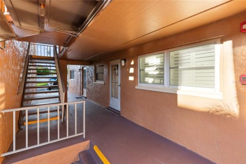 Condominio en venta en Largo, Florida, 2 dormitorios, 106.93 m2 № 2113600 - foto 30