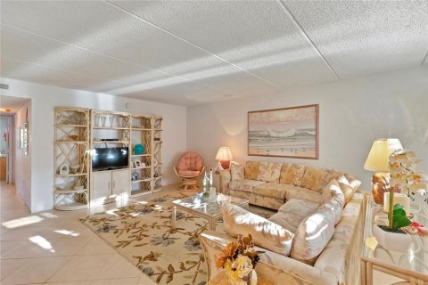 Condominio en venta en Largo, Florida, 2 dormitorios, 106.93 m2 № 2113600 - foto 15