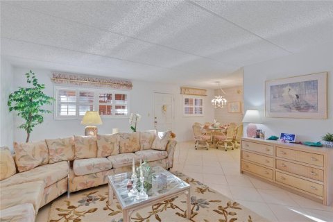 Condominio en venta en Largo, Florida, 2 dormitorios, 106.93 m2 № 2113600 - foto 14