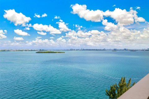 Купить кондоминиум в Майами, Флорида 3 спальни, 255.39м2, № 2058305 - фото 19