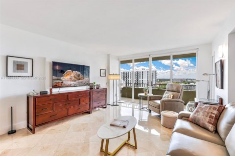 Купить кондоминиум в Майами, Флорида 3 спальни, 255.39м2, № 2058305 - фото 24