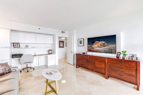 Купить кондоминиум в Майами, Флорида 3 спальни, 255.39м2, № 2058305 - фото 27