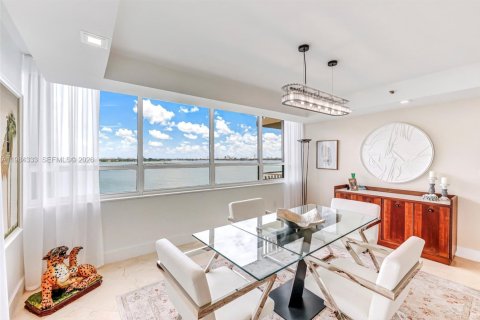 Купить кондоминиум в Майами, Флорида 3 спальни, 255.39м2, № 2058305 - фото 6