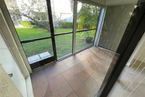 Condominio en alquiler en Weston, Florida, 2 dormitorios, 114.36 m2 № 2077972 - foto 22
