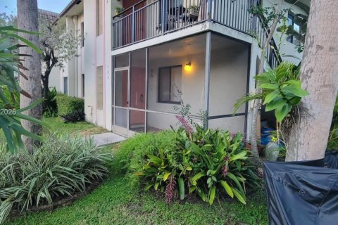 Condominio en alquiler en Weston, Florida, 2 dormitorios, 114.36 m2 № 2077972 - foto 4
