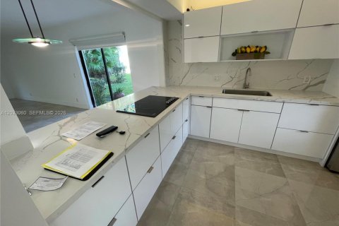 Condominio en alquiler en Weston, Florida, 2 dormitorios, 114.36 m2 № 2077972 - foto 12