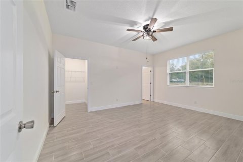 Villa ou maison à vendre à Ocklawaha, Floride: 3 chambres, 125.36 m2 № 1544993 - photo 17