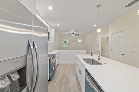 Villa ou maison à vendre à Ocklawaha, Floride: 3 chambres, 125.36 m2 № 1544993 - photo 12