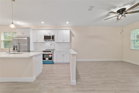 Villa ou maison à vendre à Ocklawaha, Floride: 3 chambres, 125.36 m2 № 1544993 - photo 10