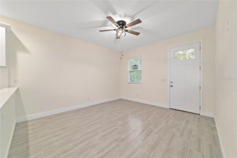 Villa ou maison à vendre à Ocklawaha, Floride: 3 chambres, 125.36 m2 № 1544993 - photo 9