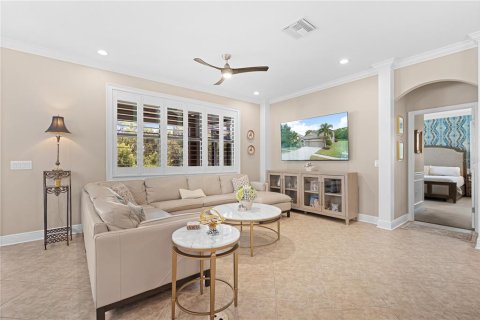 House in Riverview, Florida 4 bedrooms, 289.67 sq.m. № 1828573 - photo 22