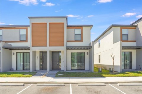 Townhouse in Kissimmee, Florida 3 bedrooms, 127.46 sq.m. № 2369633