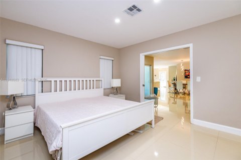 Снять в аренду виллу или дом в Бока-Ратон, Флорида 4 спальни, 215.44м2, № 2004563 - фото 16